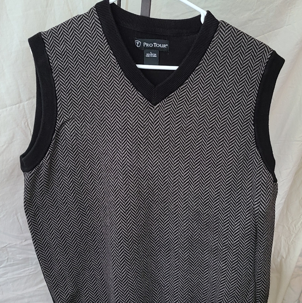 ProTour size L golfing sweater vest